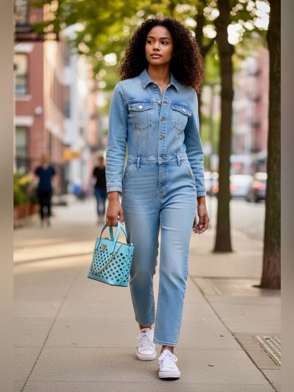 GUESS Mini Aqua  tote with detachable tote on chain.